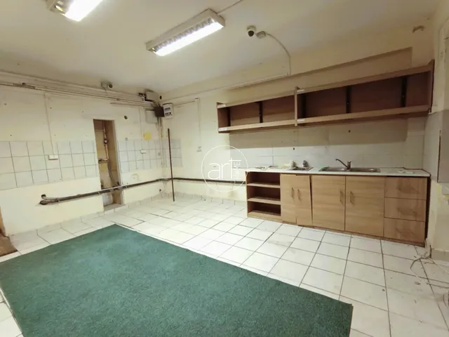 Eladó kereskedelmi és ipari ingatlan Szeged, Belváros 41 nm