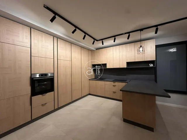 Eladó lakás Szeged, Belváros 77 nm