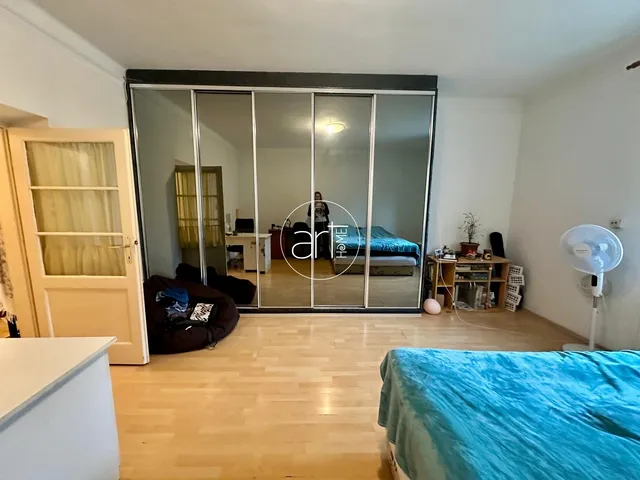 Eladó lakás Szeged, Belváros, Párizsi körút 42 nm