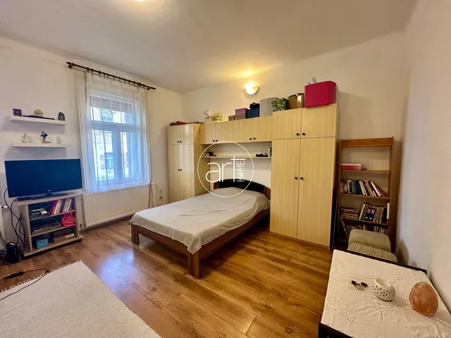 Eladó lakás Szeged, Rókus, Bodzafa utca 42 nm