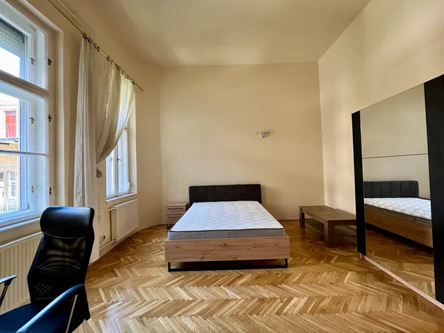 Kiadó lakás Szeged, Belváros, Deák Ferenc utca 65 nm