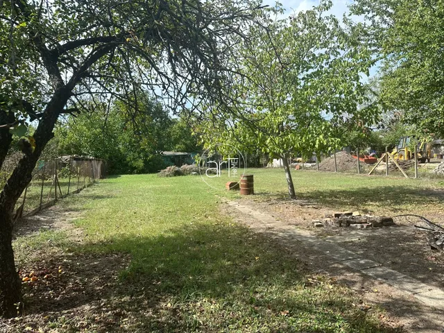 Eladó telek Szeged, Baktó 810 nm