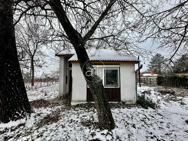 Eladó üdülő és hétvégi ház Szeged, Kiskundorozsma, Kövidinka utca 37 nm