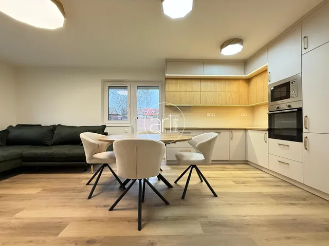 Kiadó lakás Szeged, Alsóváros 55 nm