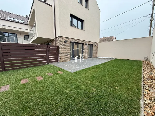 Kiadó lakás Szeged, Alsóváros 55 nm