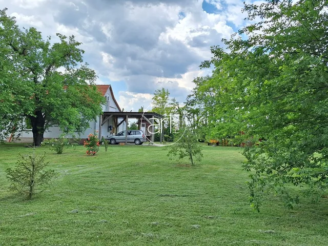 Eladó ház Szatymaz 140 nm