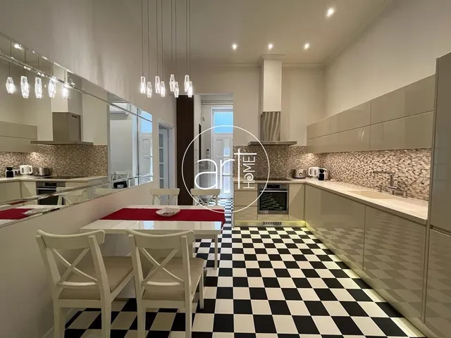 Eladó lakás Szeged 77 nm