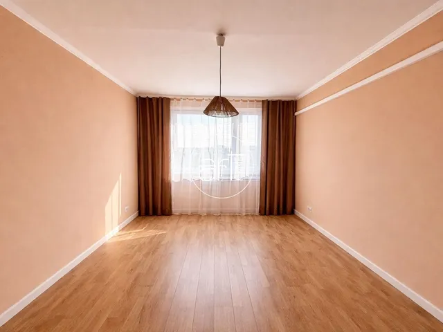 Kiadó lakás Szeged, Makkosház, Csongrádi sugárút 47 nm