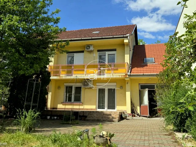 Eladó ház Szeged, Alsóváros 170 nm