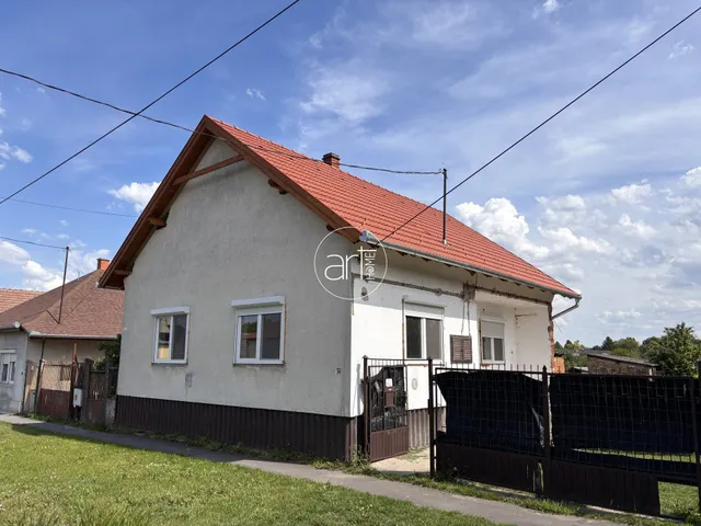 Eladó ház Deszk 104 nm
