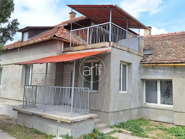 Eladó ház Hódmezővásárhely, Gyümölcs utca 97 nm