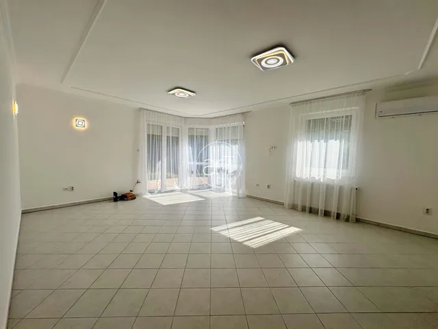 Kiadó lakás Szeged, Újszeged, Pécskai utca 101 nm