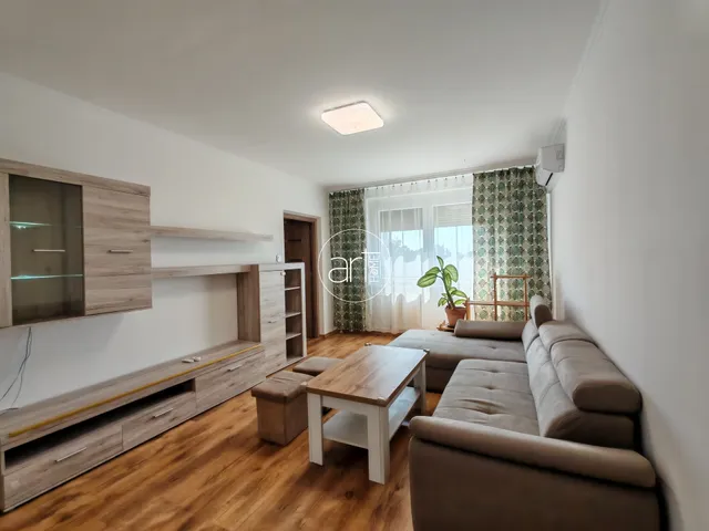 Kiadó lakás Szeged, Rókus 69 nm