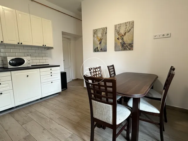 Kiadó lakás Szeged, Belváros 72 nm