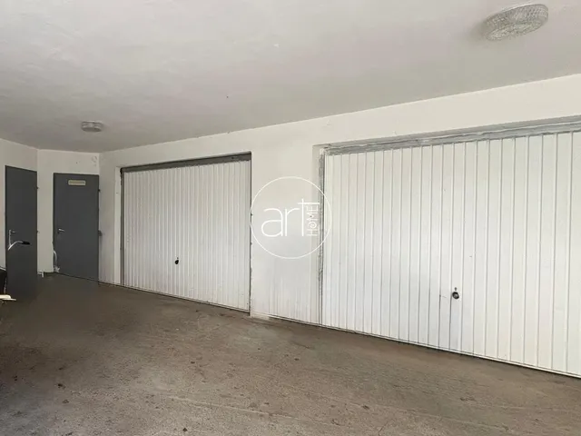 Eladó garázs Szeged, Alsóváros, Szabad sajtó utca 20 nm