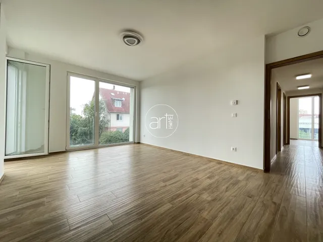 Kiadó lakás Szeged, Bibó István utca 72 nm