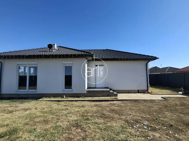 Eladó ház Deszk 92 nm