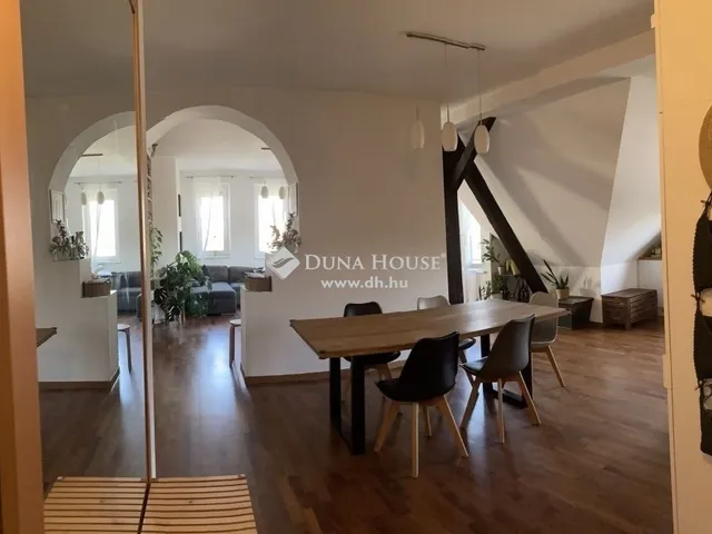 Eladó lakás Budapest I. kerület 81 nm