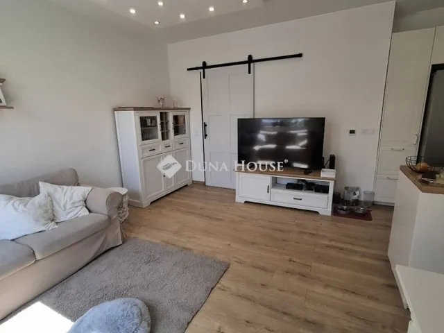 Eladó lakás Budapest III. kerület 145 nm