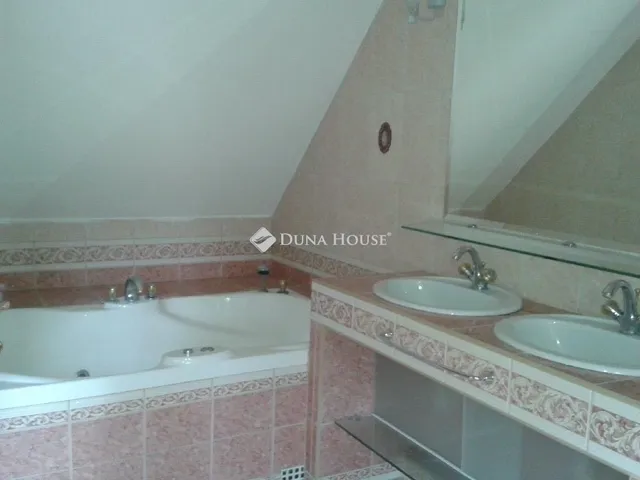 Eladó lakás Budapest II. kerület 49 nm