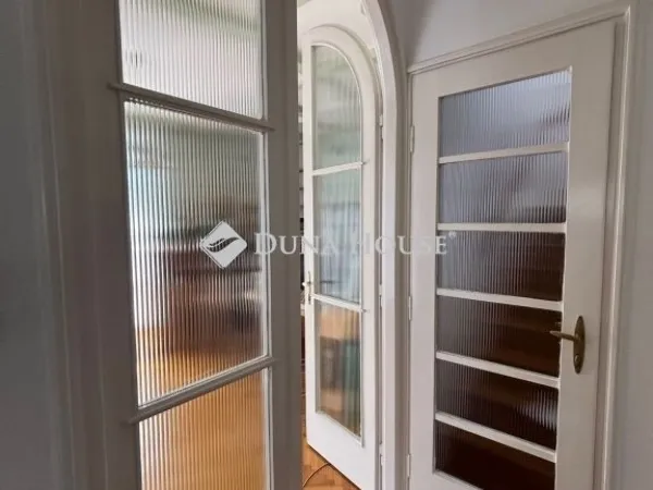 Kiadó ház Budapest II. kerület 220 nm