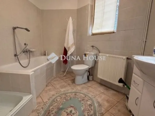 Eladó lakás Budapest II. kerület 150 nm