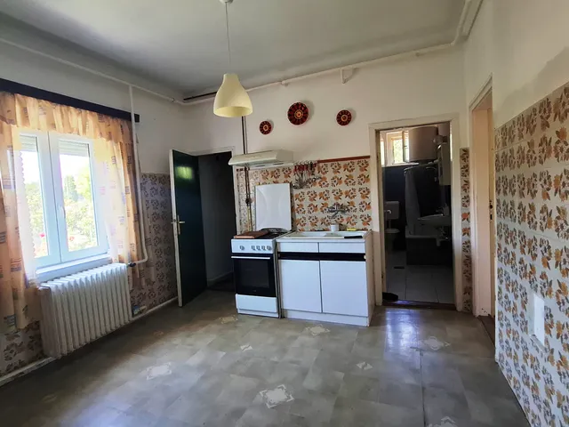 Eladó ház Füle, Petőfi Sándor utca 65 nm