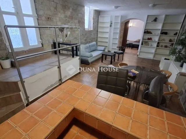 Eladó kereskedelmi és ipari ingatlan Budapest III. kerület 79 nm