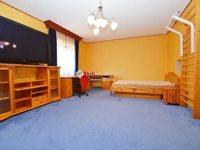 Eladó ház Budapest II. kerület 296 nm