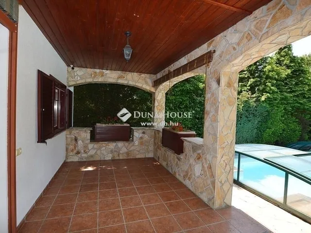 Eladó ház Budapest II. kerület 296 nm