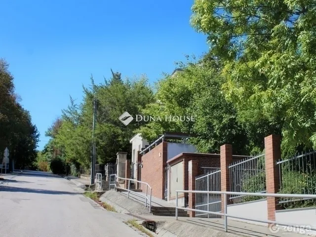 Eladó lakás Budapest II. kerület 90 nm