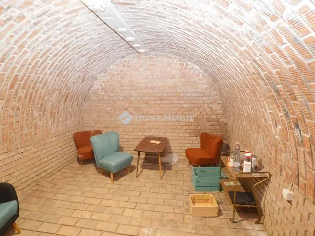 Eladó ház Budapest II. kerület 190 nm