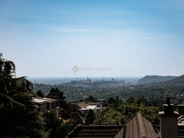 Eladó lakás Budapest II. kerület 96 nm