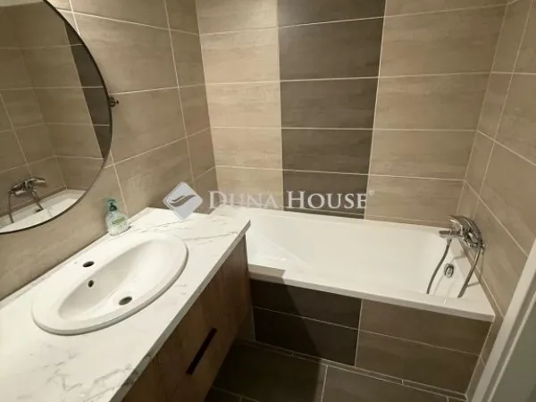 Eladó lakás Budapest III. kerület 85 nm