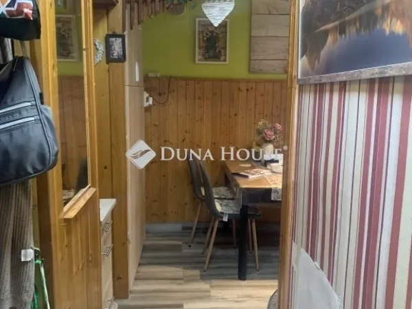 Eladó lakás Szekszárd 57 nm