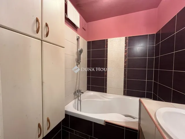 Eladó lakás Paks 52 nm