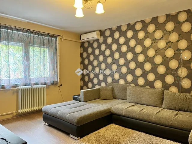 Eladó lakás Paks 52 nm