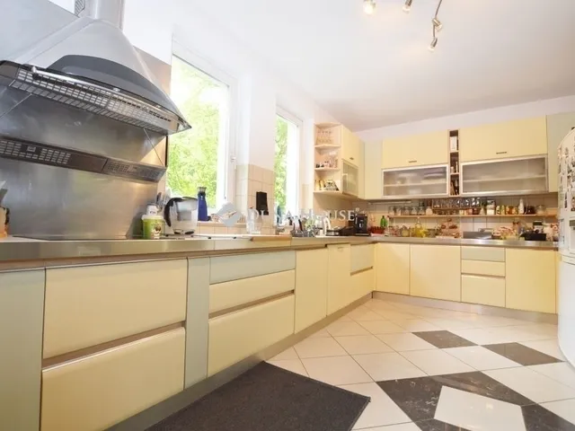 Eladó ház Budapest II. kerület 386 nm