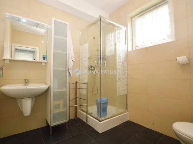 Eladó ház Budapest II. kerület 386 nm