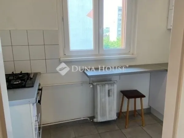 Eladó lakás Budapest III. kerület 69 nm