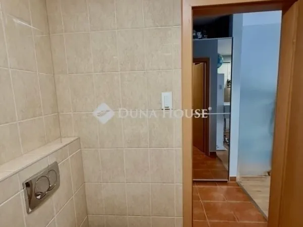Eladó lakás Budapest III. kerület 39 nm