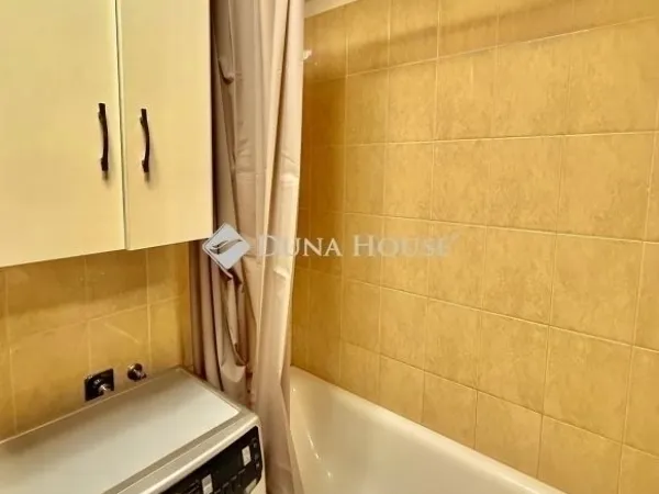 Eladó lakás Budapest III. kerület 39 nm