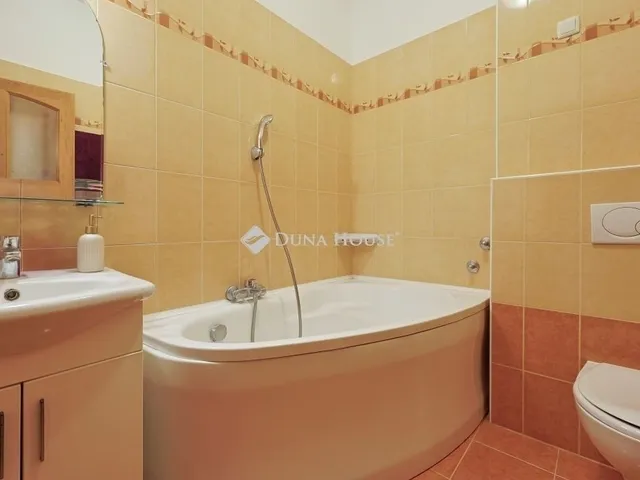 Eladó ház Budapest II. kerület 162 nm