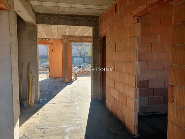 Eladó ház Dunakeszi 210 nm