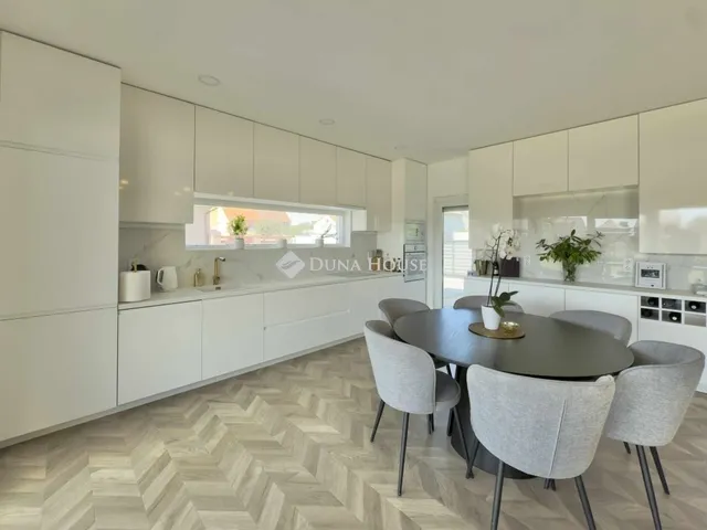 Eladó ház Tolna 147 nm