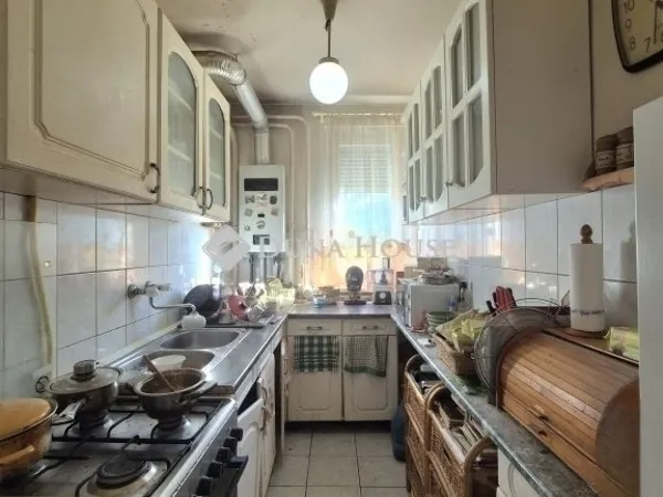 Eladó lakás Budapest III. kerület 61 nm