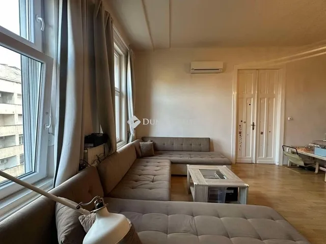 Eladó lakás Budapest II. kerület 100 nm