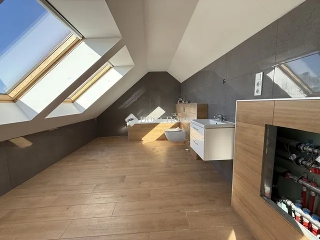 Eladó lakás Érd 173 nm