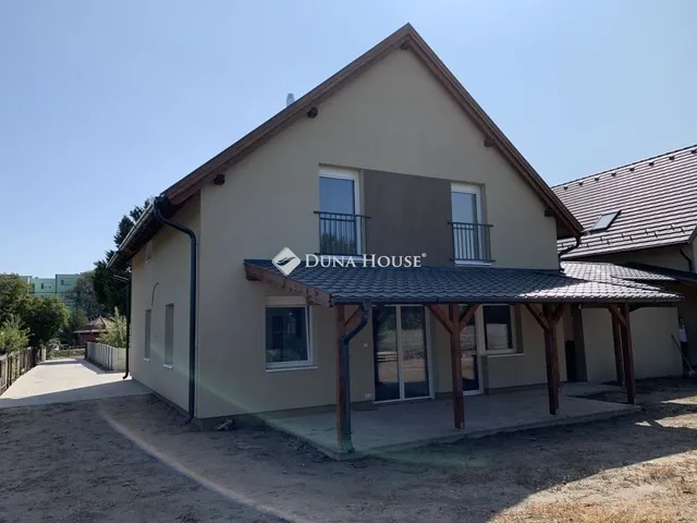 Eladó ház Százhalombatta 151 nm