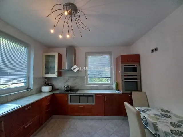 Eladó lakás Budapest II. kerület 184 nm